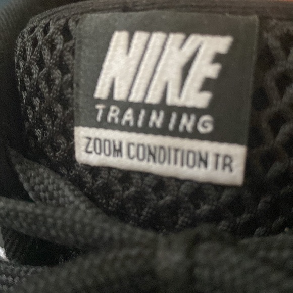 Nike Zoom Condition TR runners. Women’s size 9 - Picture 3 of 4